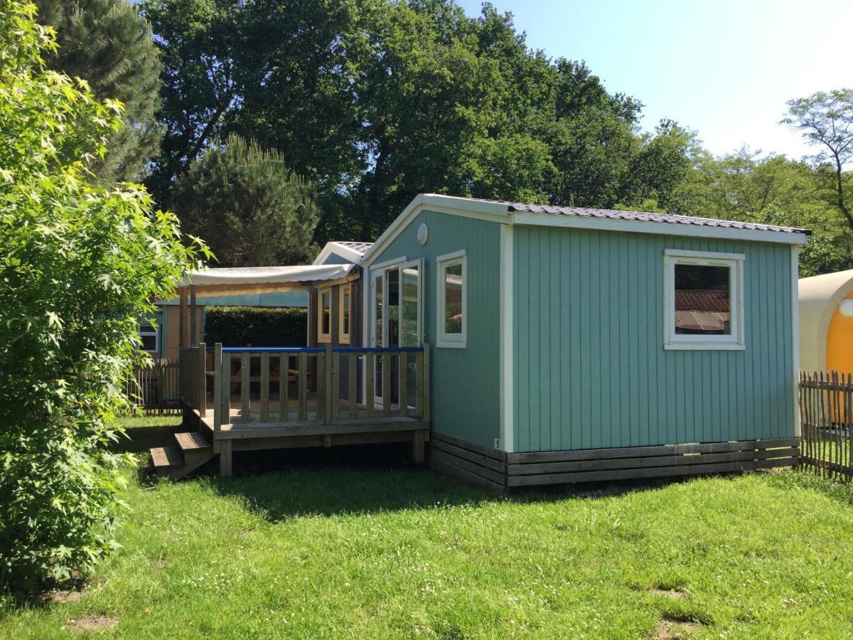 ホテルCamping La Chesnays ヴァンデ・モンタリヴェ エクステリア 写真