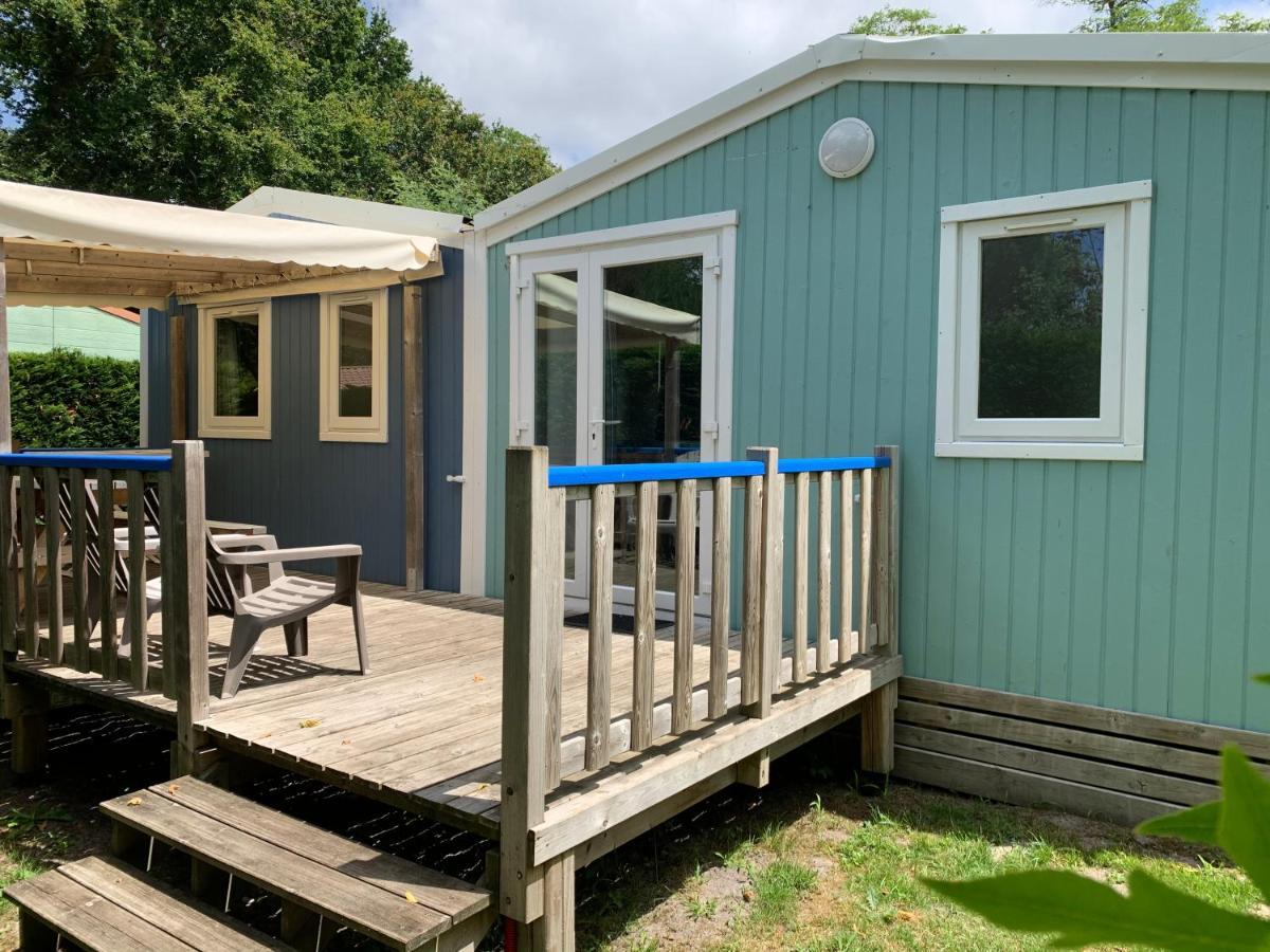 ホテルCamping La Chesnays ヴァンデ・モンタリヴェ エクステリア 写真